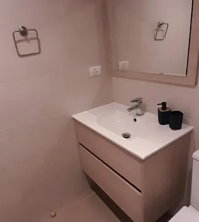 Avec Piscine Puerta Del Sol Διαμέρισμα *